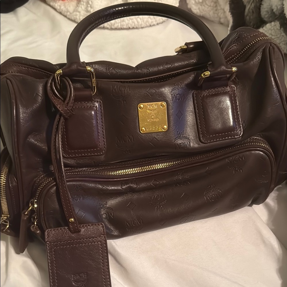 MCM Brown Shoulder Bag with Structured Design and Smooth Leather